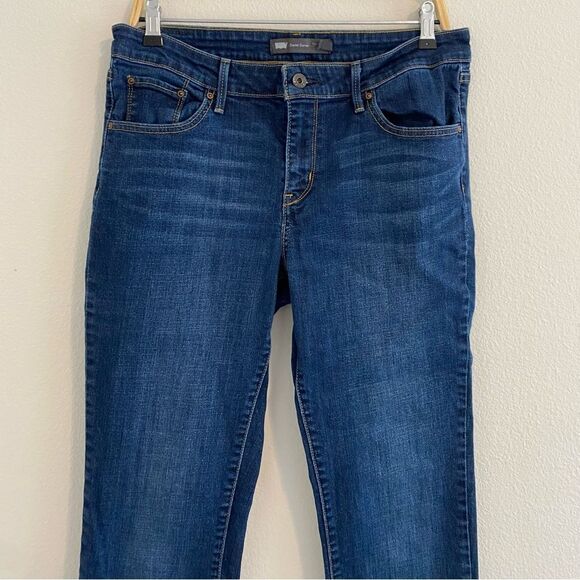 Levis Straight Leg Classic Demi Curve Dark Denim Jeans Size 32M - Picture 4 of 11